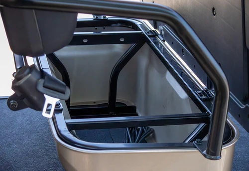 Icon I60L 16 view 16